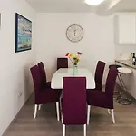 아파트 Dalmatia 마카르스카